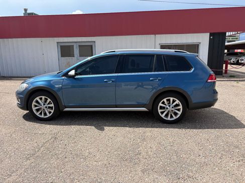Used 2019 Volkswagen Golf Alltrack S AWD/4WD image 5