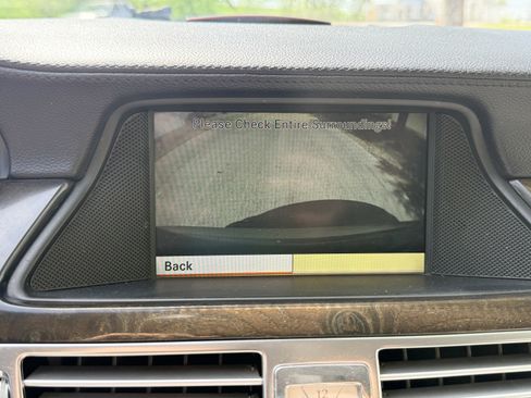 Used 2012 Mercedes-Benz CLS 550 w/ Premium I Pkg image 20