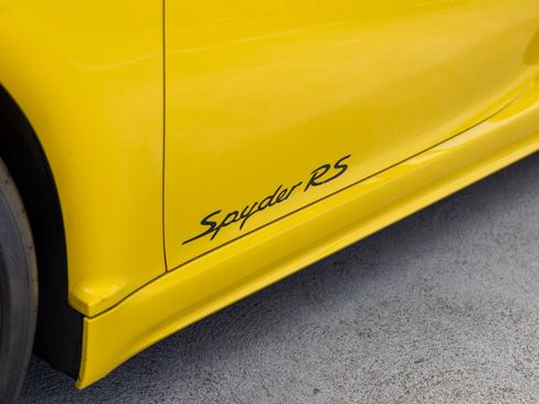 Certified 2025 Porsche 718 Boxster Spyder RS RWD image 21