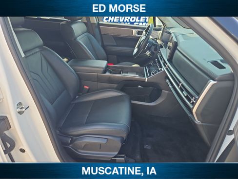 Used 2026 Hyundai Santa Fe SEL AWD/4WD image 16
