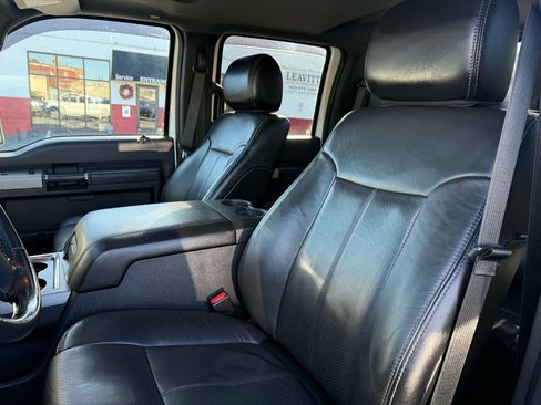 Used 2015 Ford F350 Lariat w/ Chrome Package image 32