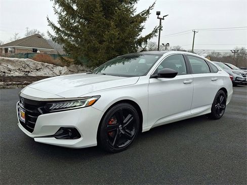 Used 2022 Honda Accord Sport image 10