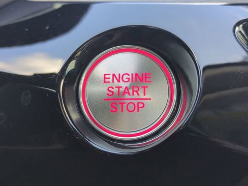 Used 2025 Acura MDX SH-AWD image 38