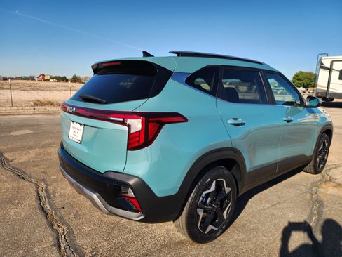 New 2026 Kia Seltos EX image 5