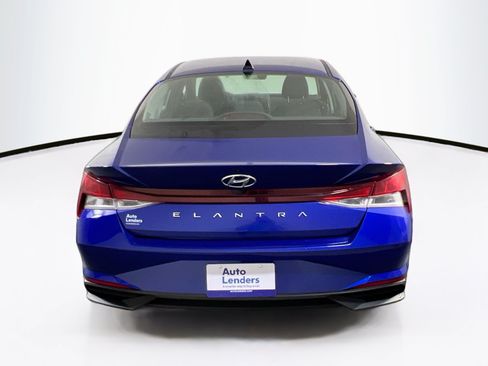 Used 2023 Hyundai Elantra SEL w/ Convenience Package FWD image 6