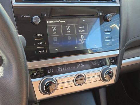 Used 2017 Subaru Outback 3.6R Touring w/ Popular Package #5A image 21