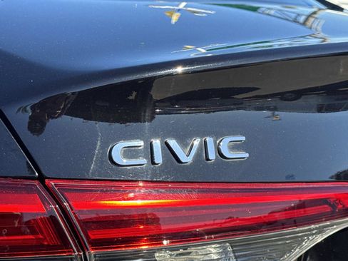 Used 2022 Honda Civic Sport image 26