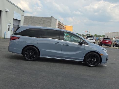 Used 2025 Honda Odyssey Sport-L image 10