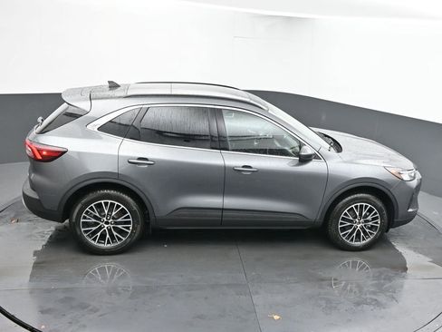 New 2026 Ford Escape SE w/ Class II Trailer Tow Package image 44