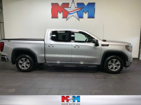 Used 2021 GMC Sierra 1500 SLE w/ X31 Off-Road Package image 1