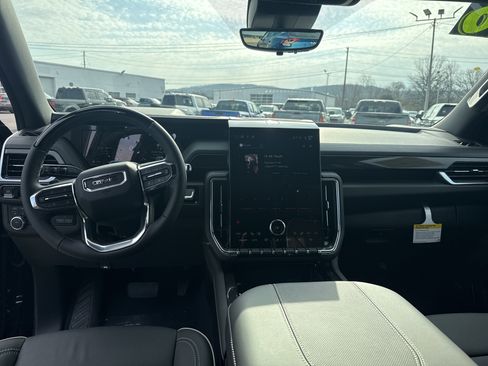 New 2026 GMC Yukon XL Elevation w/ Elevation Premium Package AWD/4WD image 14