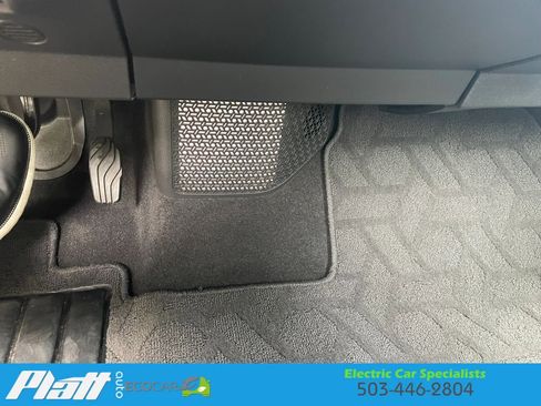 Used 2023 Nissan Ariya FWD image 27