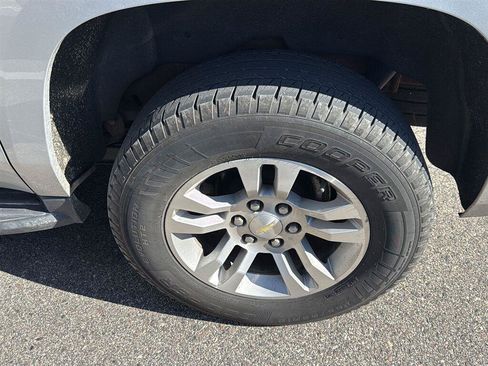 Used 2019 Chevrolet Suburban LT AWD/4WD image 11
