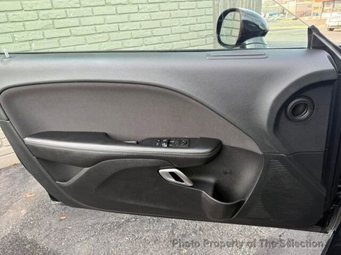 Used 2019 Dodge Challenger R/T w/ Driver Convenience Group image 31
