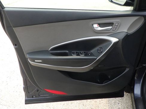 Used 2014 Hyundai Santa Fe Sport w/ Technology Package 04 FWD image 9