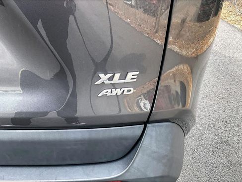 Used 2024 Toyota RAV4 XLE AWD/4WD image 10