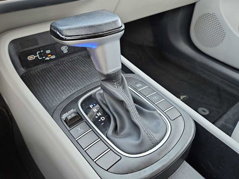 Used 2024 Hyundai Kona SEL AWD/4WD image 21