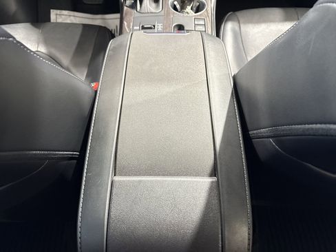 Used 2023 Toyota Highlander Limited image 22