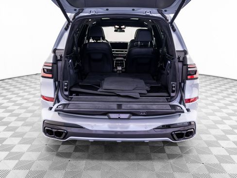 Used 2025 BMW X7 M60i AWD/4WD image 36