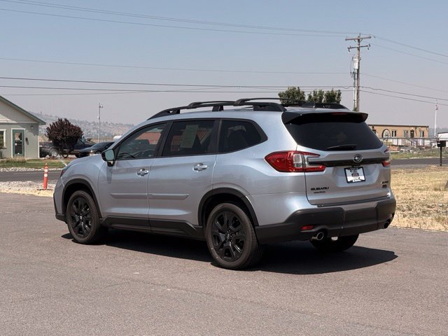Used 2025 Subaru Ascent Bronze Edition AWD/4WD image 4