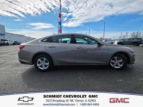 Used 2024 Chevrolet Malibu LT image 4