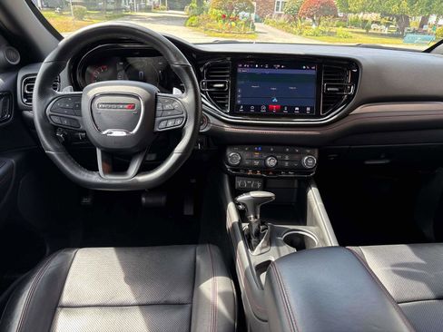 Used 2024 Dodge Durango GT image 11