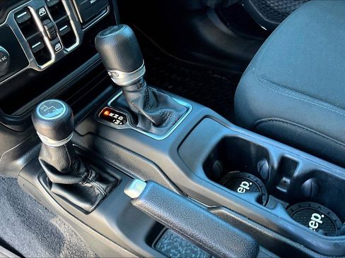 Used 2020 Jeep Wrangler Unlimited Sport S image 14