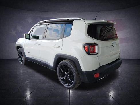 Used 2015 Jeep Renegade Limited FWD image 3