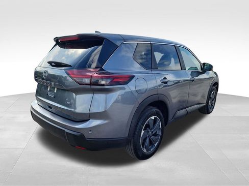 Used 2024 Nissan Rogue SV FWD image 9