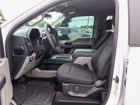 Used 2019 Ford F150 XL w/ Equipment Group 101A Mid AWD/4WD image 7