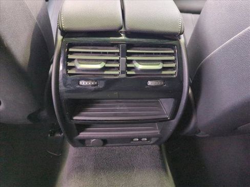 Used 2023 BMW 530e w/ Convenience Package image 18