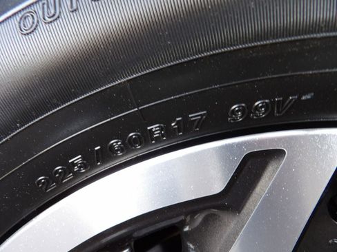 Used 2023 Subaru Forester Premium image 27