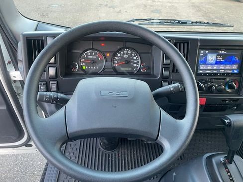 New 2025 Chevrolet Low Cab Forward image 9