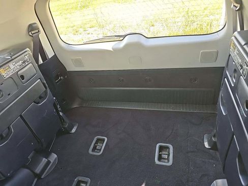 Used 2016 Toyota Land Cruiser image 10