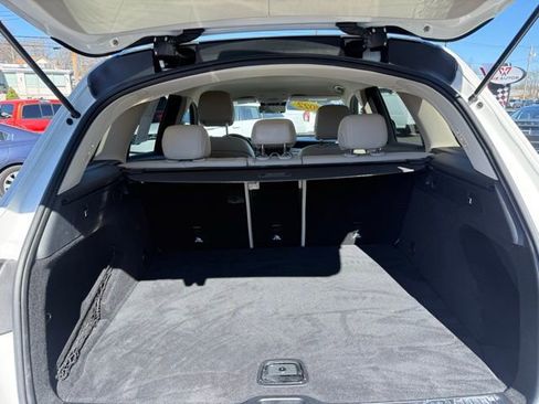 Used 2022 Mercedes-Benz GLC 300 4MATIC w/ Multimedia Package Lite image 8