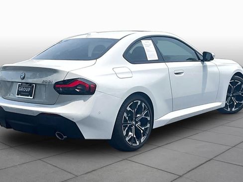 Used 2025 BMW 230i Coupe w/ Convenience Package RWD image 13