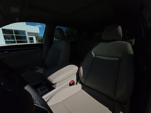 Used 2023 Volkswagen Atlas SE w/ Panoramic Sunroof Package AWD/4WD image 12