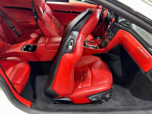 Used 2015 Maserati GranTurismo Sport image 58