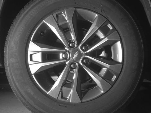 Used 2025 Chevrolet Equinox LT FWD image 15