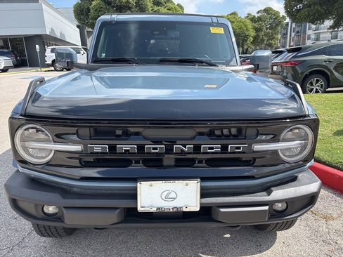 Used 2025 Ford Bronco Outer Banks AWD/4WD image 8