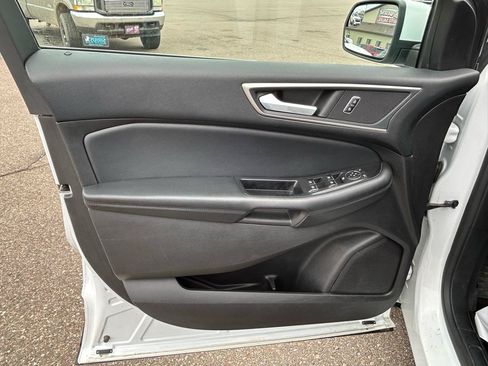 Used 2017 Ford Edge SEL w/ Equipment Group 201A FWD image 14