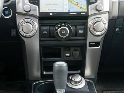 Used 2023 Toyota 4Runner SR5 Premium image 18