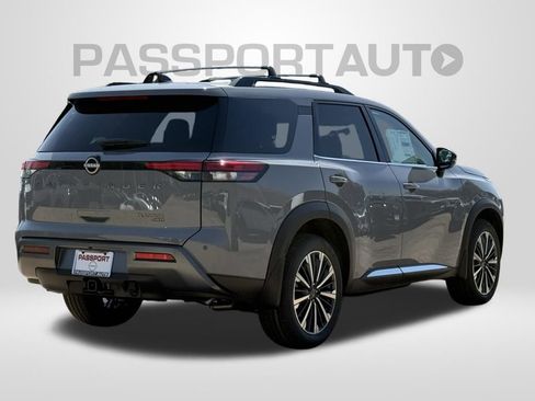 New 2026 Nissan Pathfinder Platinum w/ Lighting Package AWD/4WD image 6