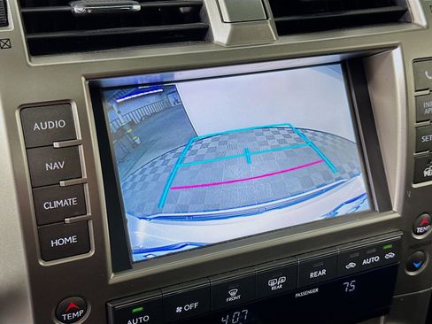 Used 2018 Lexus GX 460 Premium w/ Premium Package AWD/4WD image 14