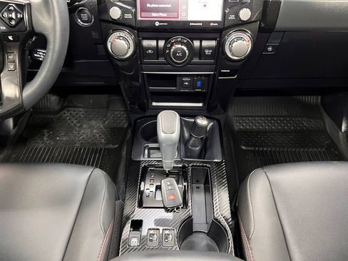 Used 2022 Toyota 4Runner TRD Off-Road Premium image 6