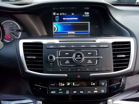 Used 2017 Honda Accord LX image 14