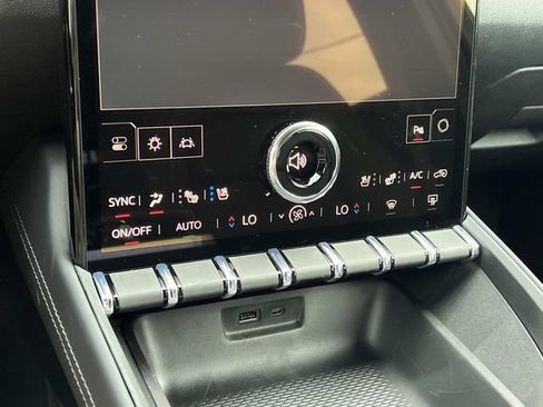 New 2026 GMC Terrain Elevation w/ Elevation Premium Package AWD/4WD image 21