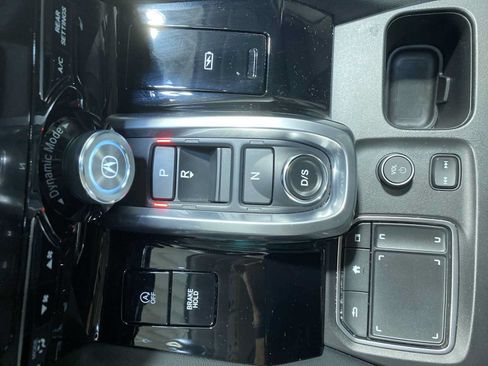 Used 2023 Acura MDX SH-AWD image 17