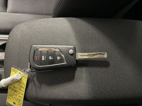 Used 2024 Toyota Corolla LE image 25