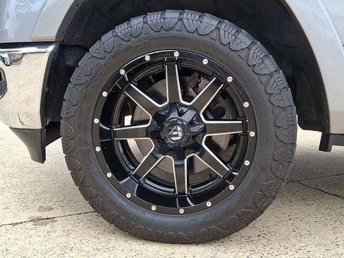 Used 2019 RAM 1500 Limited AWD/4WD image 8